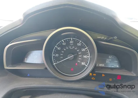 2018 Mazda Mazda3 Sport z USA, uszkodzony, nr VIN 3MZBN1U79JM238996